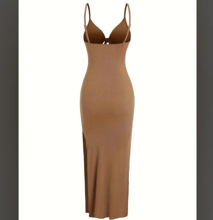 Chic Ribbed Bodycon Midi Dress with Front Knot and Side Slit